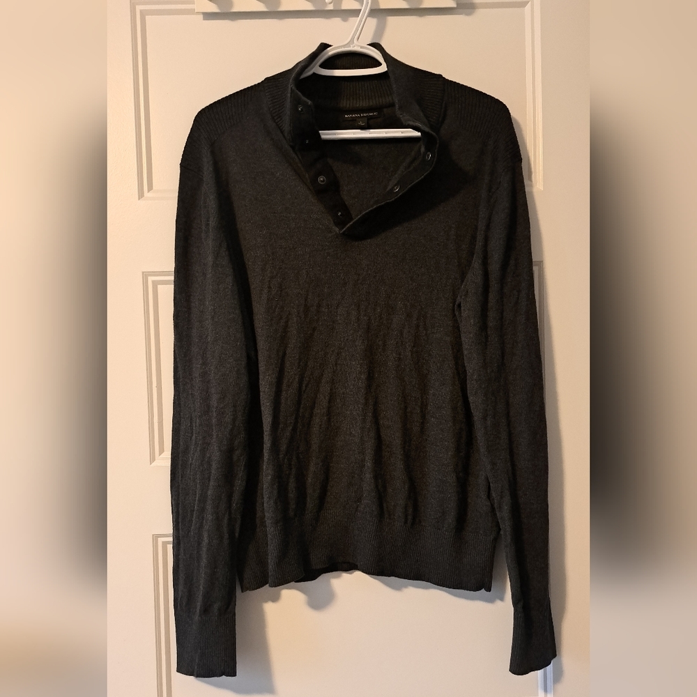 Banana Republic Wool Blend Pull Over Sweater